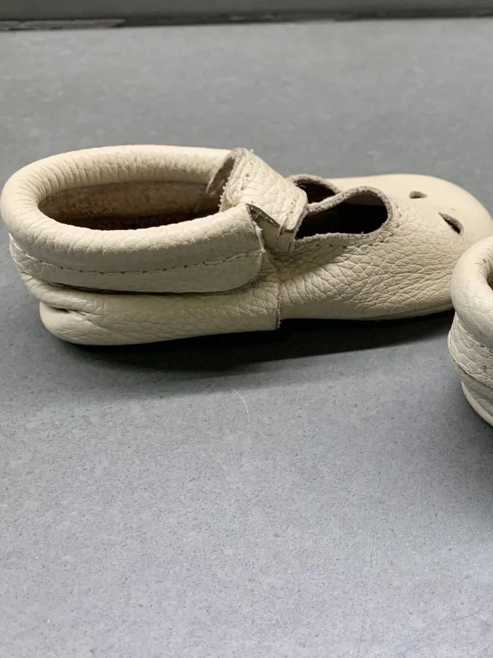 Freshly Picked Cream Leather Mary Jane Moccasins Size 3 Soft Sole Baby Shoes